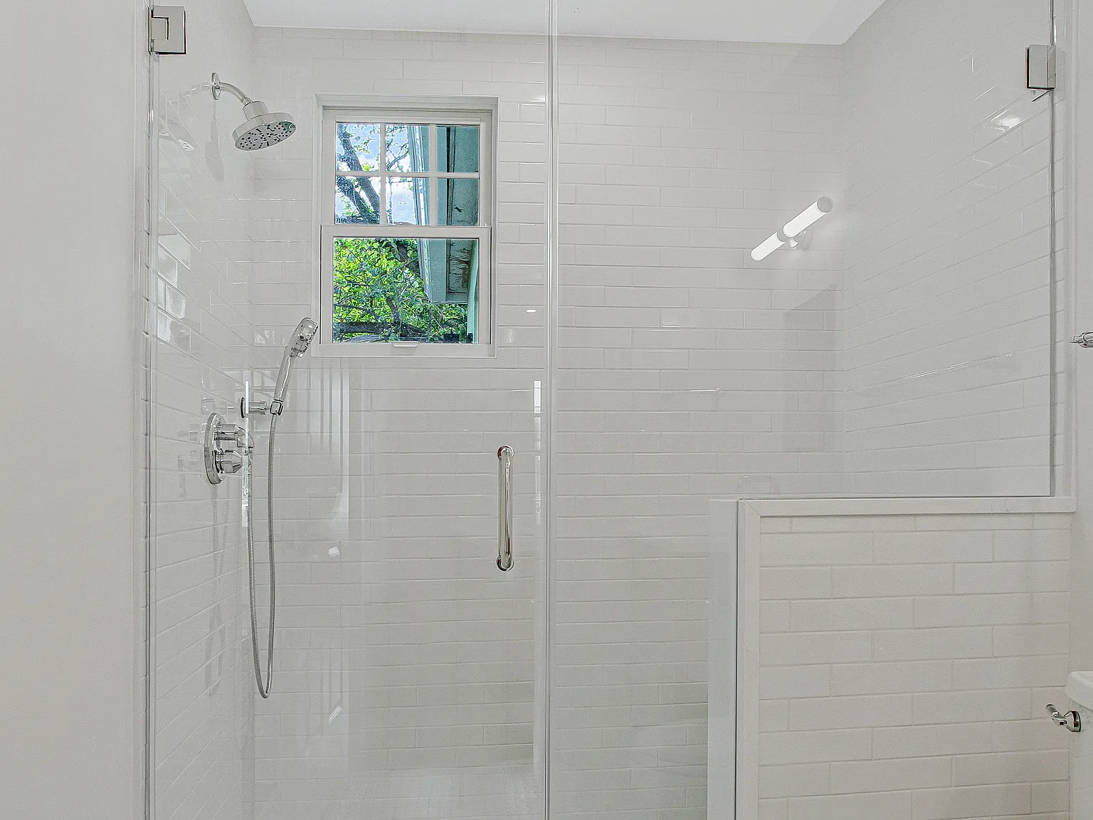 1 bed, 900 sqft, $4,195 — Photo 2