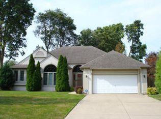 1818 Maple Ave, Galesburg, IL 61401