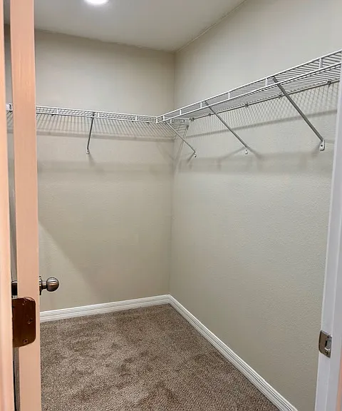 4338 Fennwood Ct — Photo 11