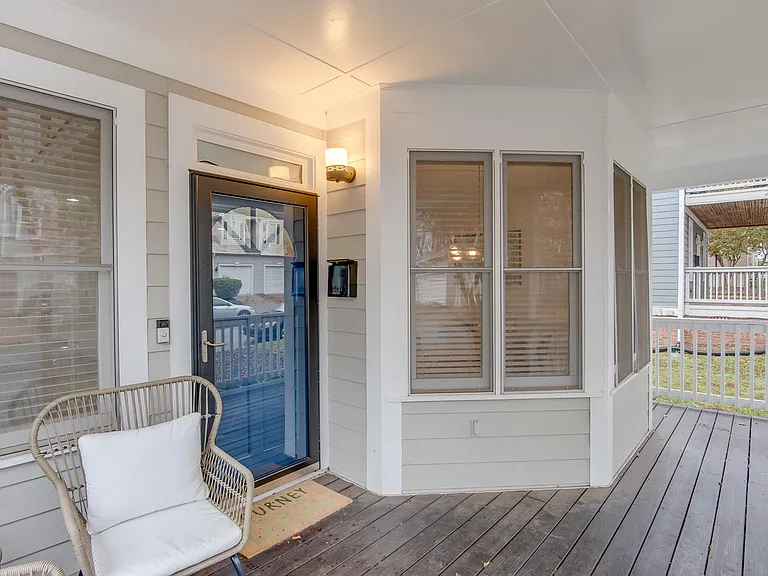 77 Hammock Pl SE — Photo 3