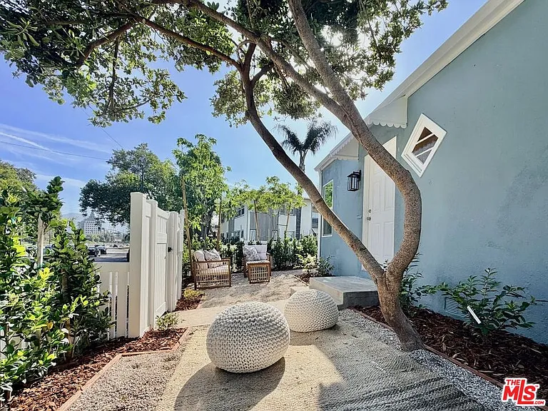 2924 W Riverside Dr — Photo 11