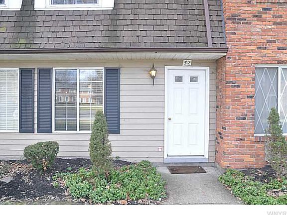 3rd image of 52 Wellington Ct #A