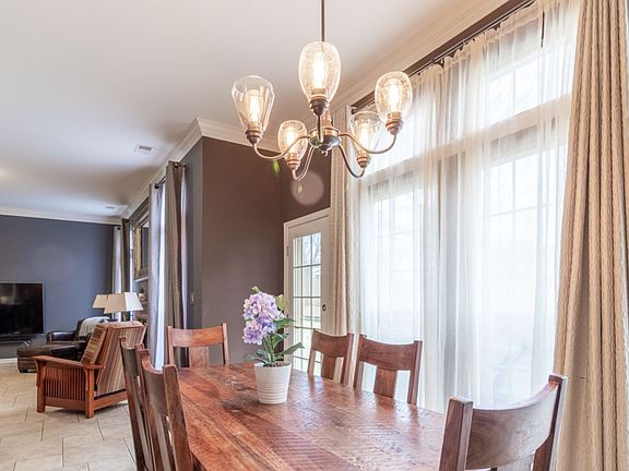 5th image of 6605 Rockaway Ct