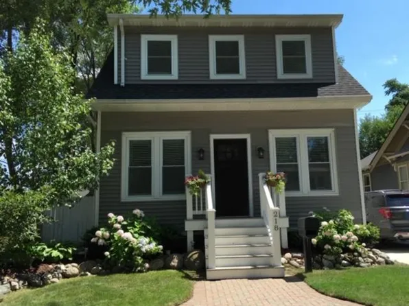 218 N Washington Ave, Royal Oak, MI 48067