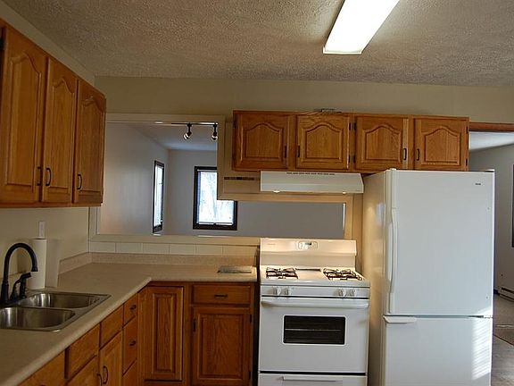 2nd image of 1020 Alder Dr