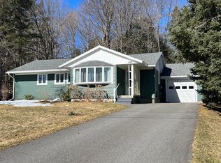 14 Noyes Dr, Orono, ME 04473