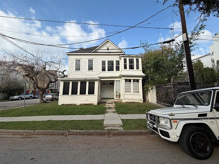 318 Hyde Park Blvd #A — Photo 28