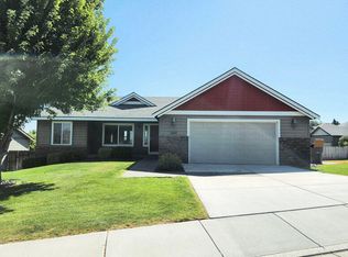 1388 Cowiche Ct, Richland, WA 99352