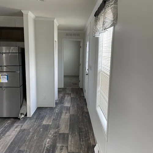 450 Noah Dr — Photo 10
