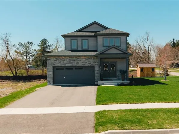 109 Ballantyne Ave, Atwood, ON N0G 1B0