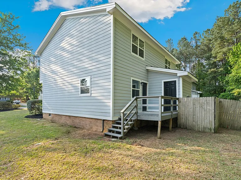 2509 Stadium Dr — Photo 14