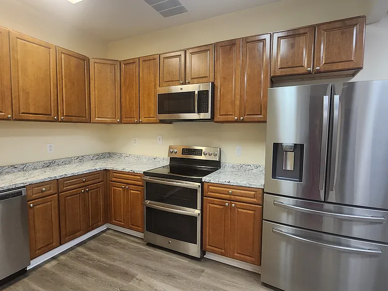 203 Loudoun St SW #2 — Photo 8