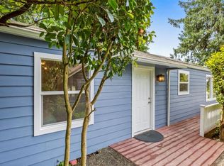 5809 W Mercer Way, Mercer Island, WA 98040