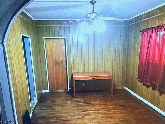 5th image of 1232 Oak Grove Ave