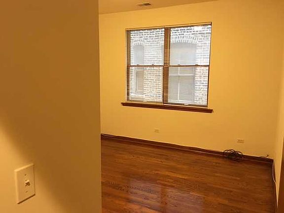 2nd image of 2008 S Wabash Ave APT 3
