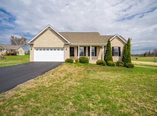 525 Wyndwalker Ln, Cookeville, TN 38506