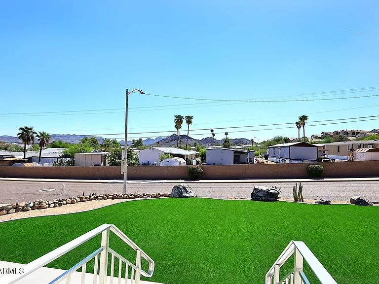 13004 N 19th Pl — Photo 36