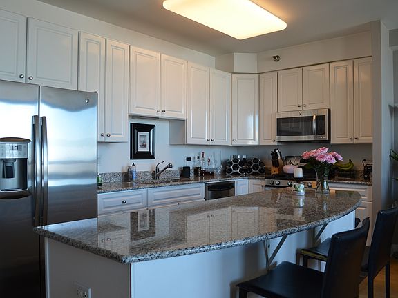 5th image of 33 W Ontario St APT 54F