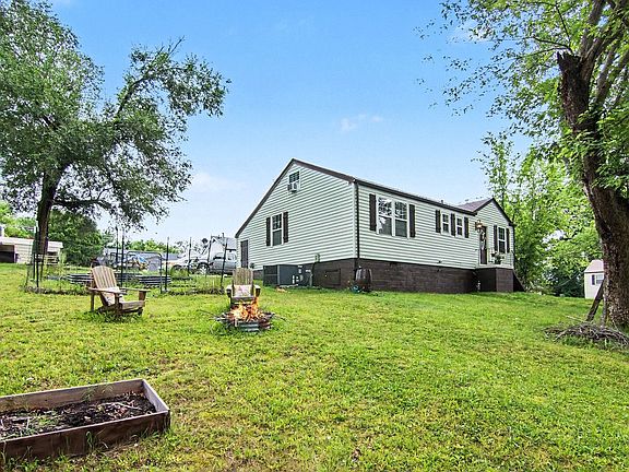 5th image of 971 Woody Hills Dr