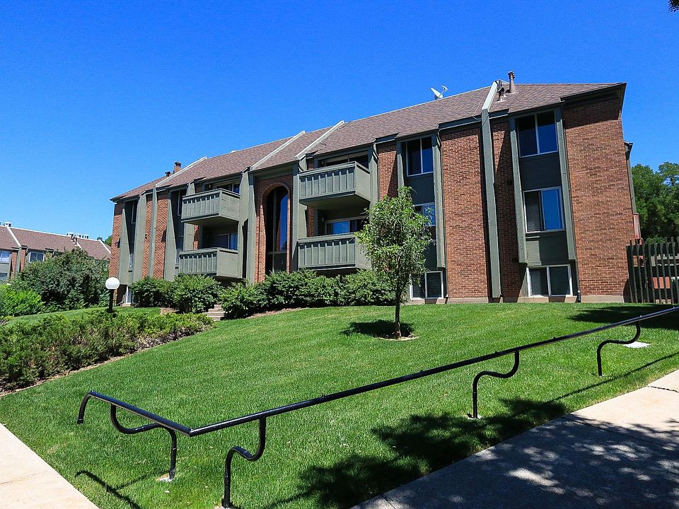 1st image of 1170 S Foothill Dr APT 322
