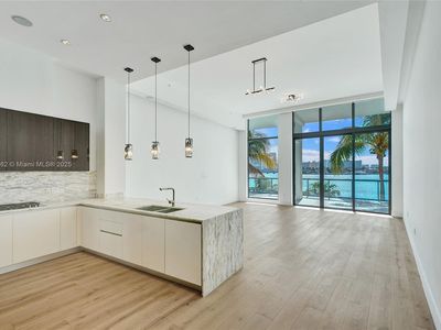 3300 NE 188th St APT 110, Aventura, FL, 33180