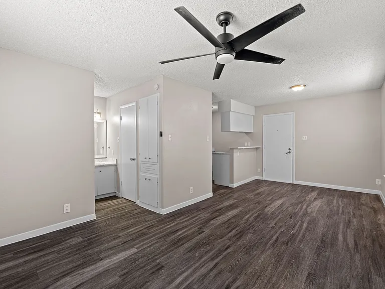 Popolo Village — Photo 6