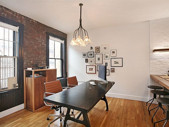 3rd image of 248 E 7th St #1516