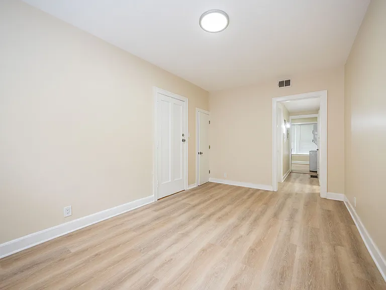 852 W Agatite Ave #2 — Photo 7