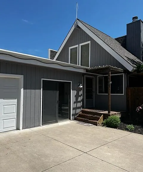 2638 Sagebrush Dr — Photo 1