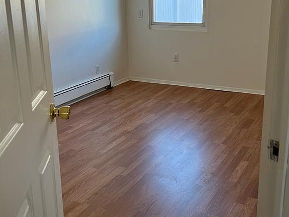 3rd image of 5750 Little Neck Pkwy Floor 2