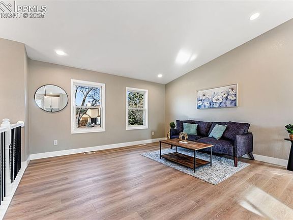 4th image of 3585 Rocky Knoll Dr