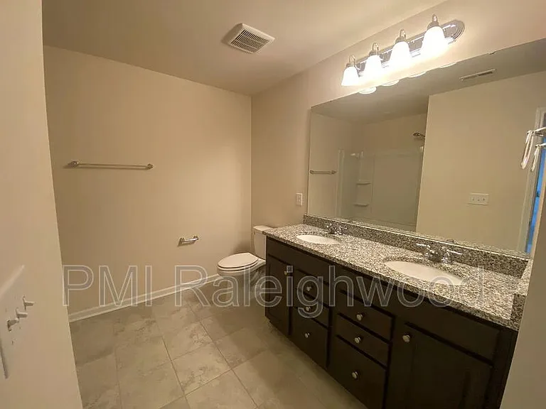 2124 Fox Chapel Pl — Photo 27