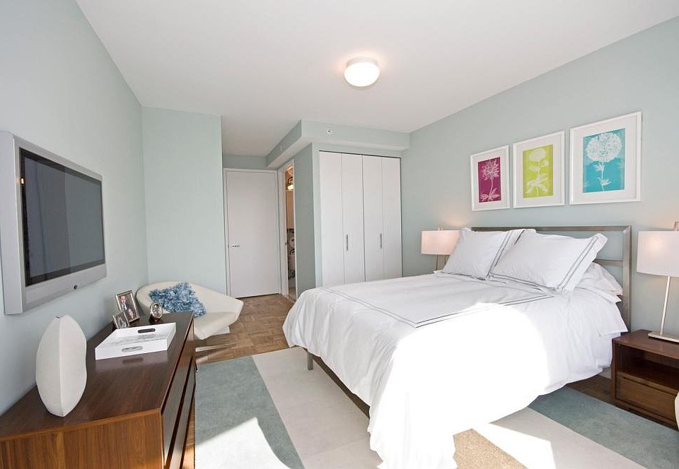 1st image of 505 W 37th St APT 3302