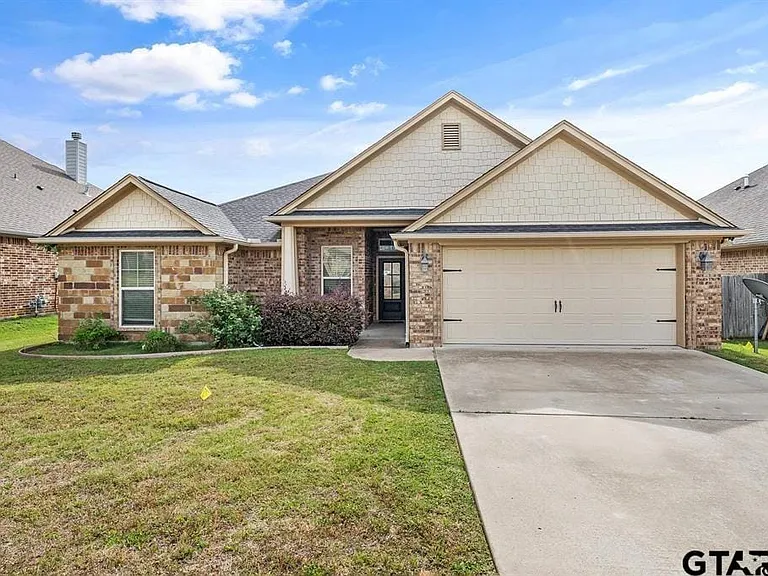 7376 Flat Rock Ln — Photo 1