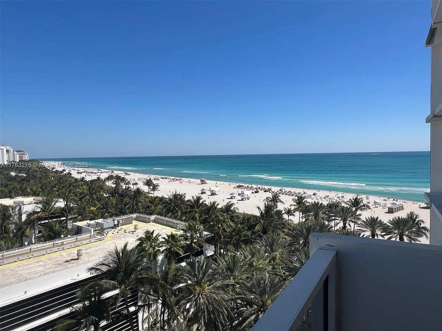 The Decoplage Condo — Photo 4