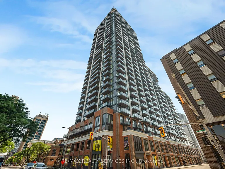 75 James St S #1902 — Photo 34
