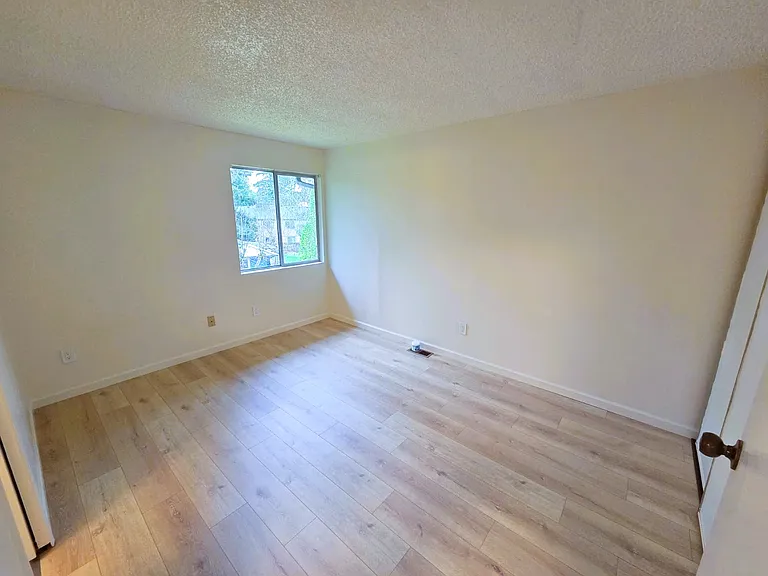 19826 SW 68th Ave — Photo 14