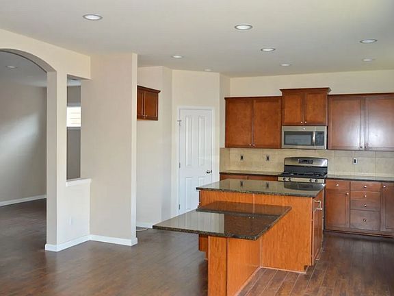 5th image of 13018 116th Avenue Ct E