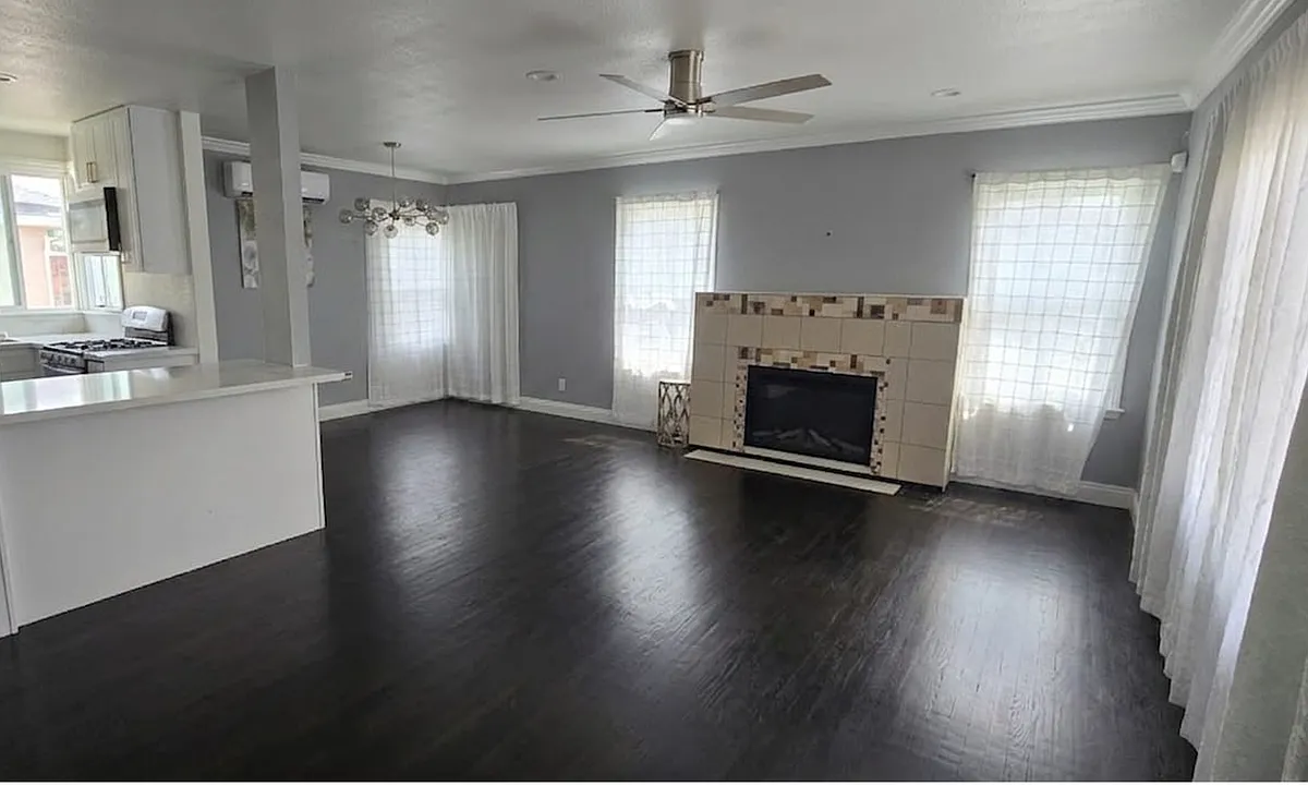 Photo 1 of 10 - 35416 Niles Blvd - Fremont, CA 17x11 living room 11x10 dinning room - 35416 Niles Blvd