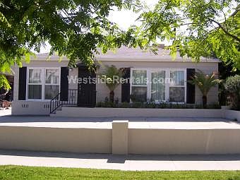 2nd image of 613 N Sweetzer Ave