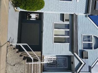 25849 Francis Lewis Blvd, Jamaica, NY 11422