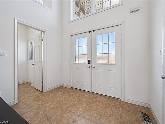 4th image of 706 Springwater Pl