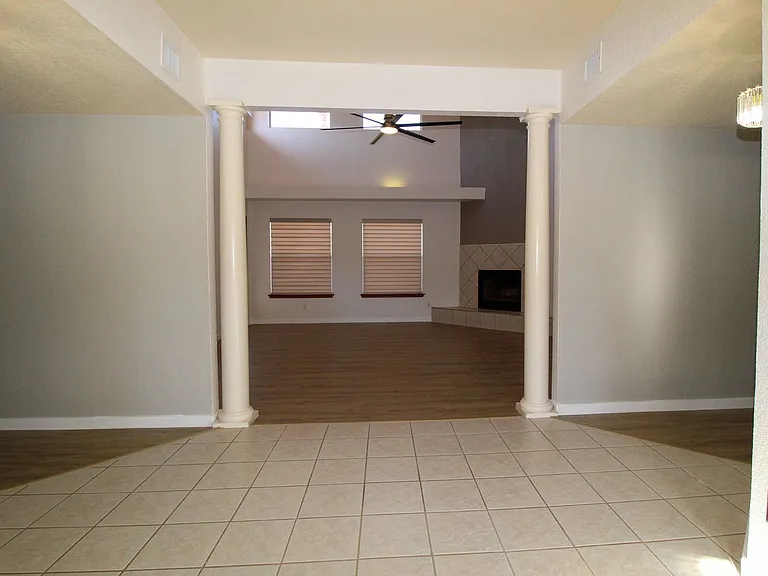 2081 Paseo Del Prado Dr — Photo 16