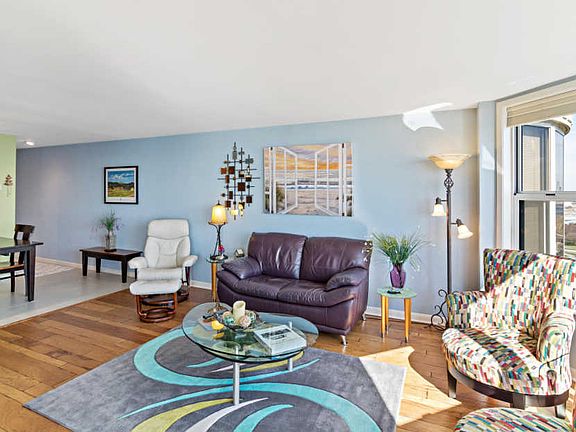 5th image of 2525 S Shore Dr Unit 15D
