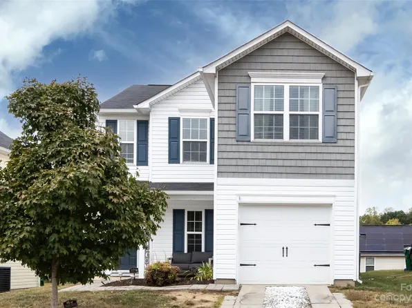 5804 Natick Dr, Charlotte, NC 28214