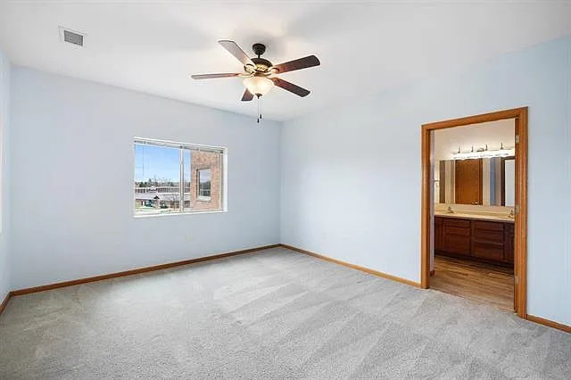 301 Harbour Town Dr #301 — Photo 24