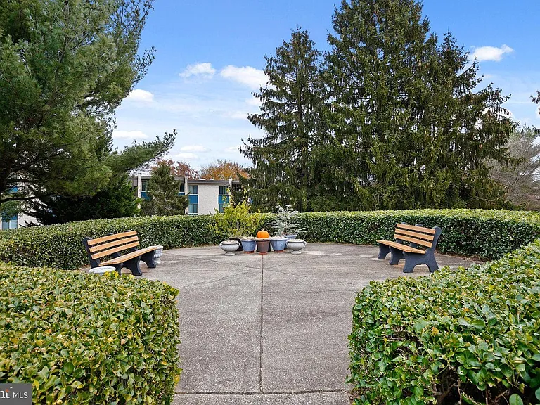 14626 Bauer Dr — Photo 32