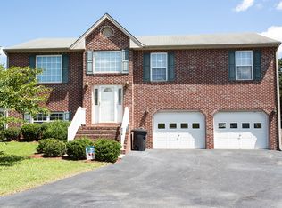 4518 Lomond Cir, Salem, VA 24153