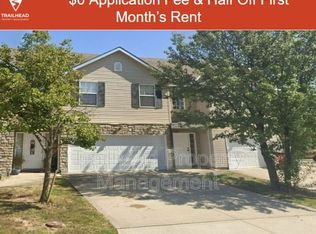 1503 NE Erin Ct, Grain Valley, MO 64029