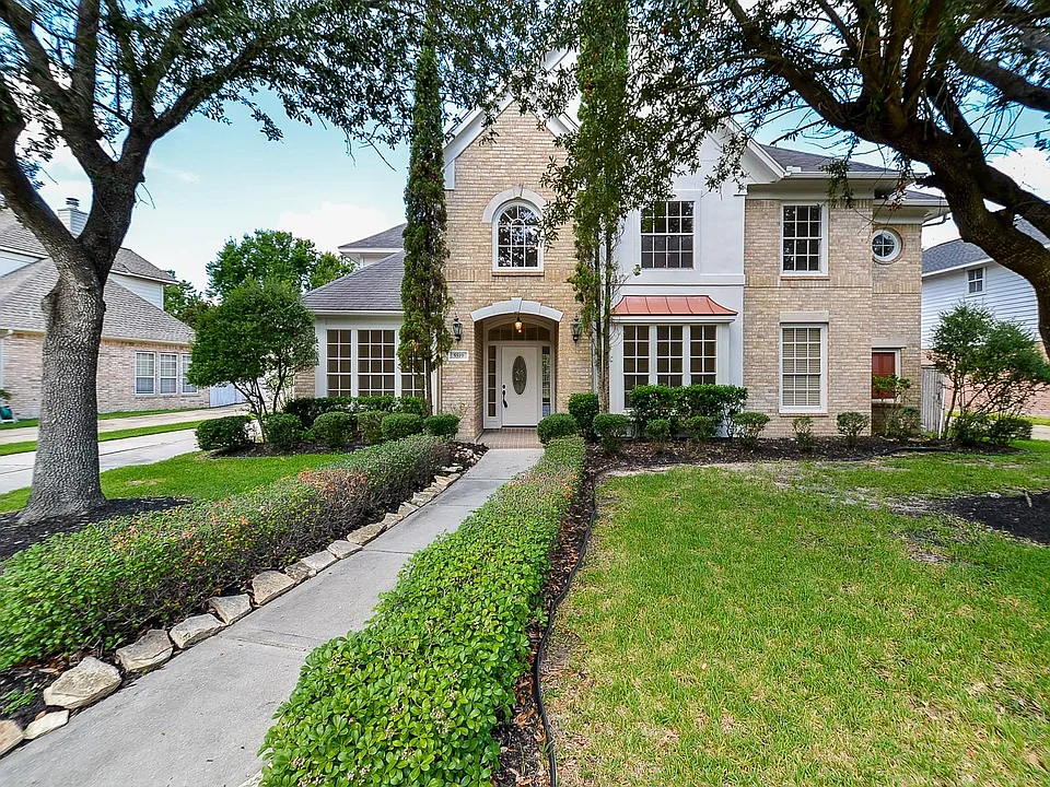 5519 Evening Shore Dr